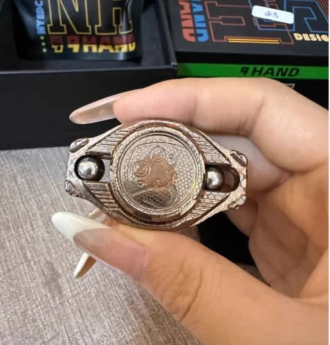 

Б/У EDC Devil Fish 2.0 двухлистный гироскоп на кончиках пальцев игрушка для снятия стресса