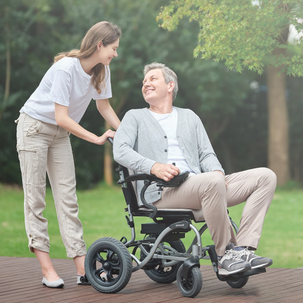 كراسي متحركة كهربائية Yuwell D130EL كرسي طاقة ذكي قابل للطي لجميع التضاريس