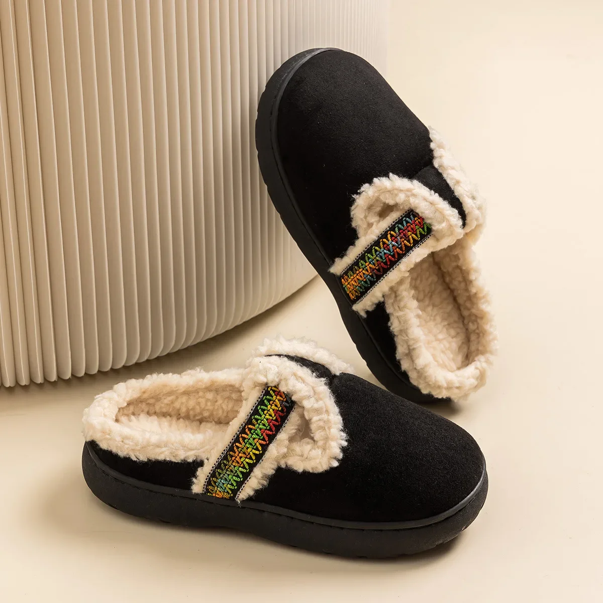 Herfst En Winter Nieuw Huis Indoor Antislip Katoenen Slippers Meisjes Katoenen Slippers Opgestapeld Verdikte Mode Warme Slippers