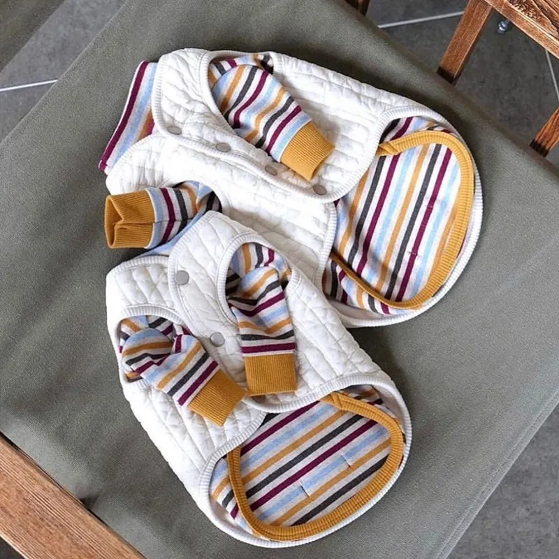 Pet Cotton Coat Autumn and Winter Clothes Teddy Warm Clothes Puppys Soft vest Pomeranian Button Style Clothing