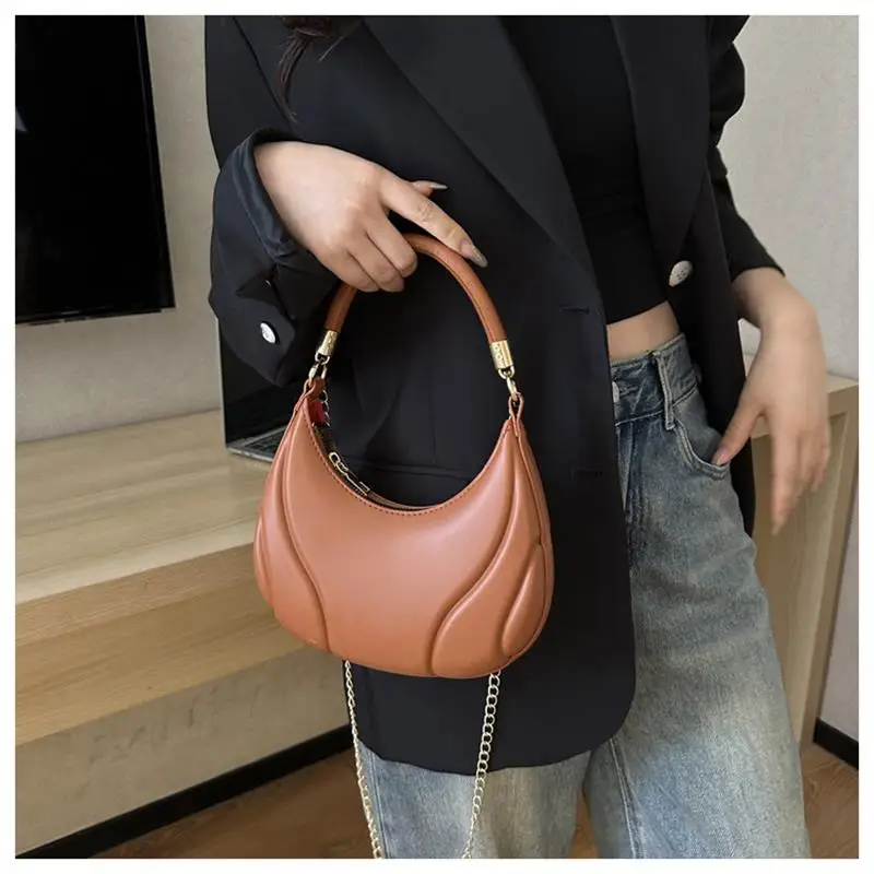 2023 New Pleated Handlebags for Women Underarm Bag Designer Ladies Crossbody Bag Tote Armpit Bag Shopping Shoulder Bags Handbag