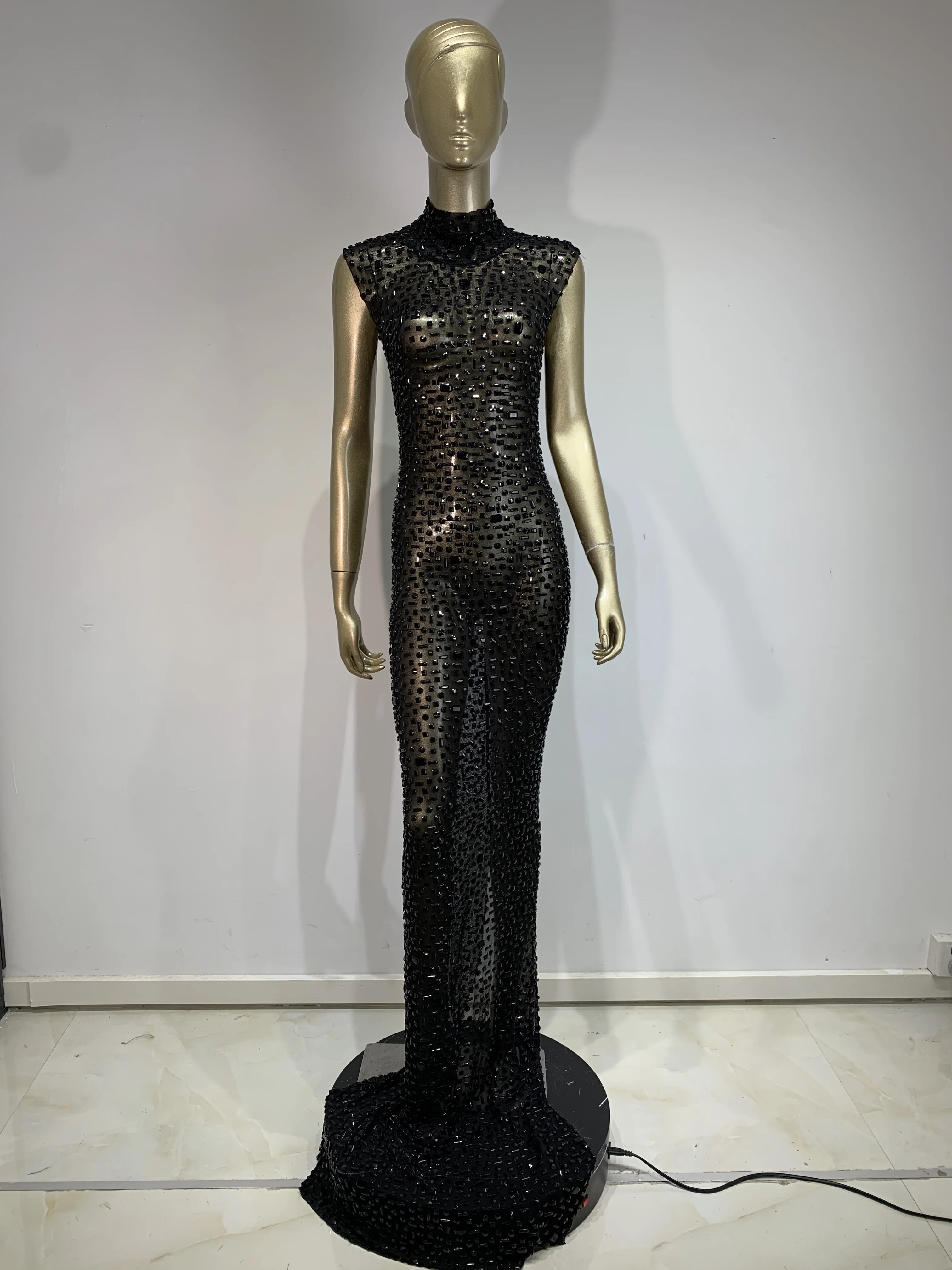 

Women Luxury Black Rhinestone Sexy Mesh Sleeveless Long Dress Sparkling Stage Performance Costume Club Evening Party Dresses