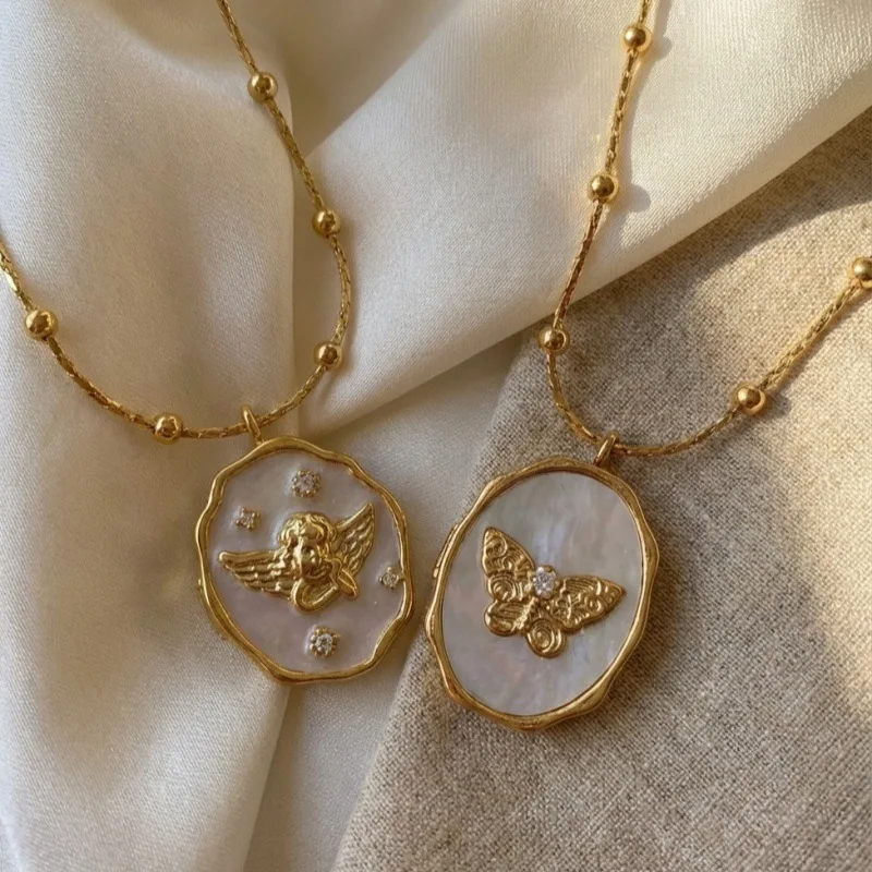 Angel opening and closing shell album box necklace pet photo frame butterfly necklace women's literary retro collarbone chain