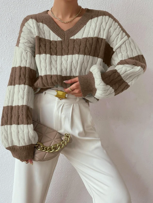 

Women's loose and fashionable casual V-neck retro contrasting striped sweater for autumn and winter 2025 new women's clothing