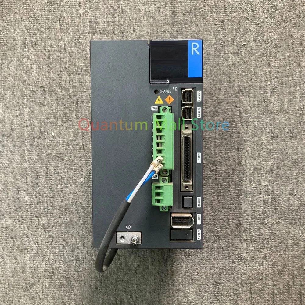 RS2A05A0AA0WA0 Motor servo driver input 200-230V AC output 0-326V 12A