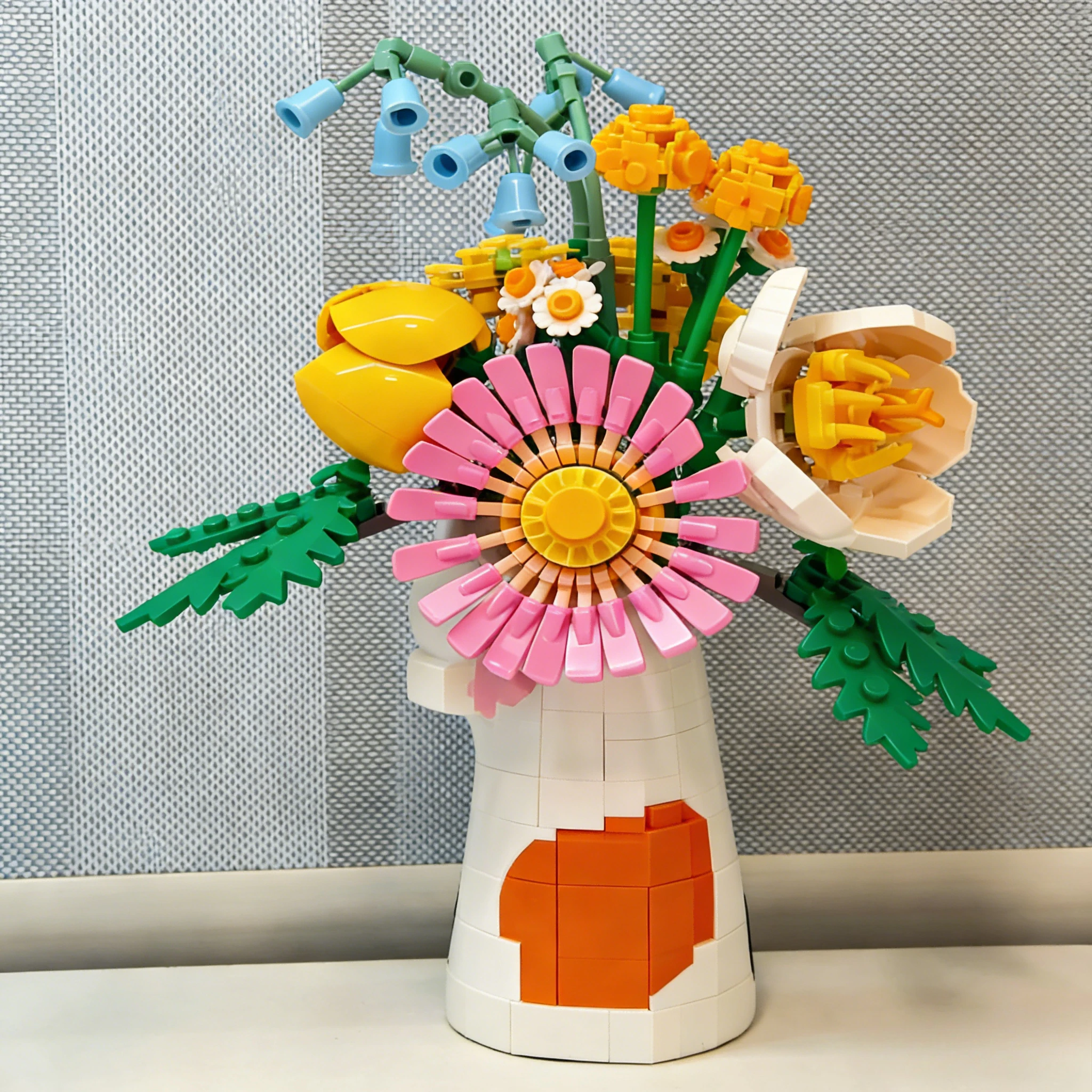 ชุดตัวต่อบล็อก 10347 ช่อดอกไม้สีสันสดใส แสงแดดแสนโรแมนติก เหมาะสำหรับเป็นของขวัญวันเกิด ใช้ร่วมกับตัวต่อเลโก้ได้ 373 ชิ้น