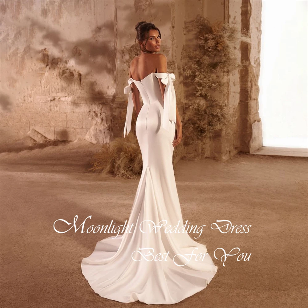 Abito da sposa moderno a sirena con scollo a cuore e pieghe 2026 con spalle scoperte e spacco alto aperto sul retro Abito da sposa Abiti da sposa personalizzati