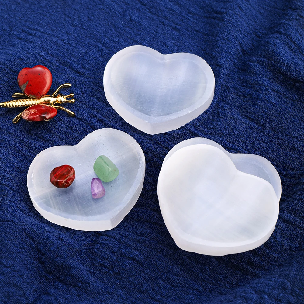1pc Natural Crystal White Selenite Decorative Love Bowl Raw Stone Polished Demagnetization Home Desktop Decoration