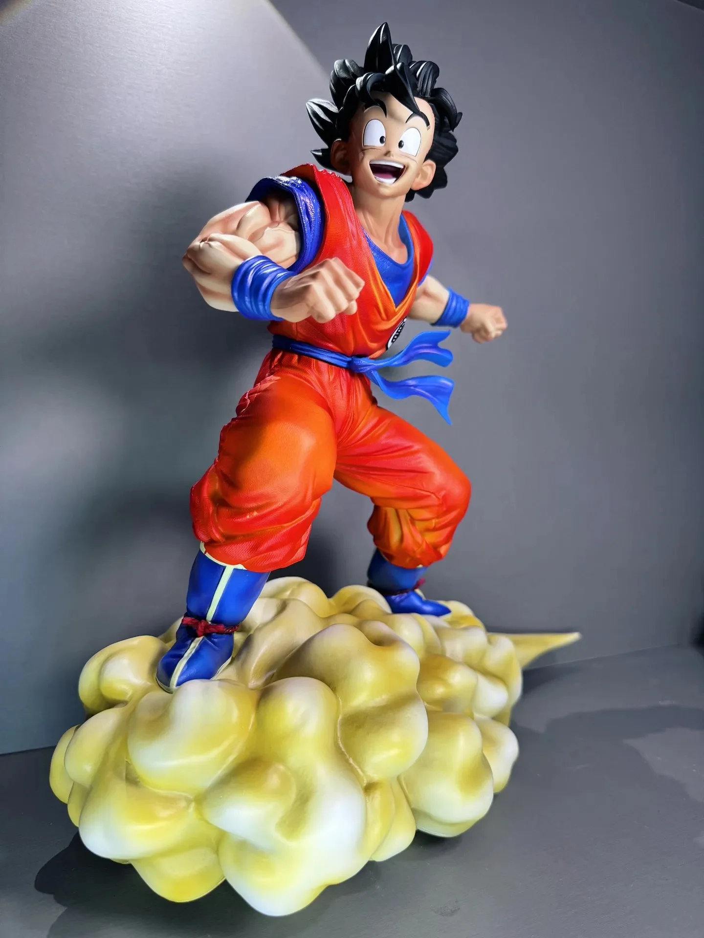 

Dragon Ball Z 31 см Гоку Dream Knight Cloud Super Saiyan Вертикальная коллекция Кукла Статуя Аниме Периферийная модель Украшения Игрушка