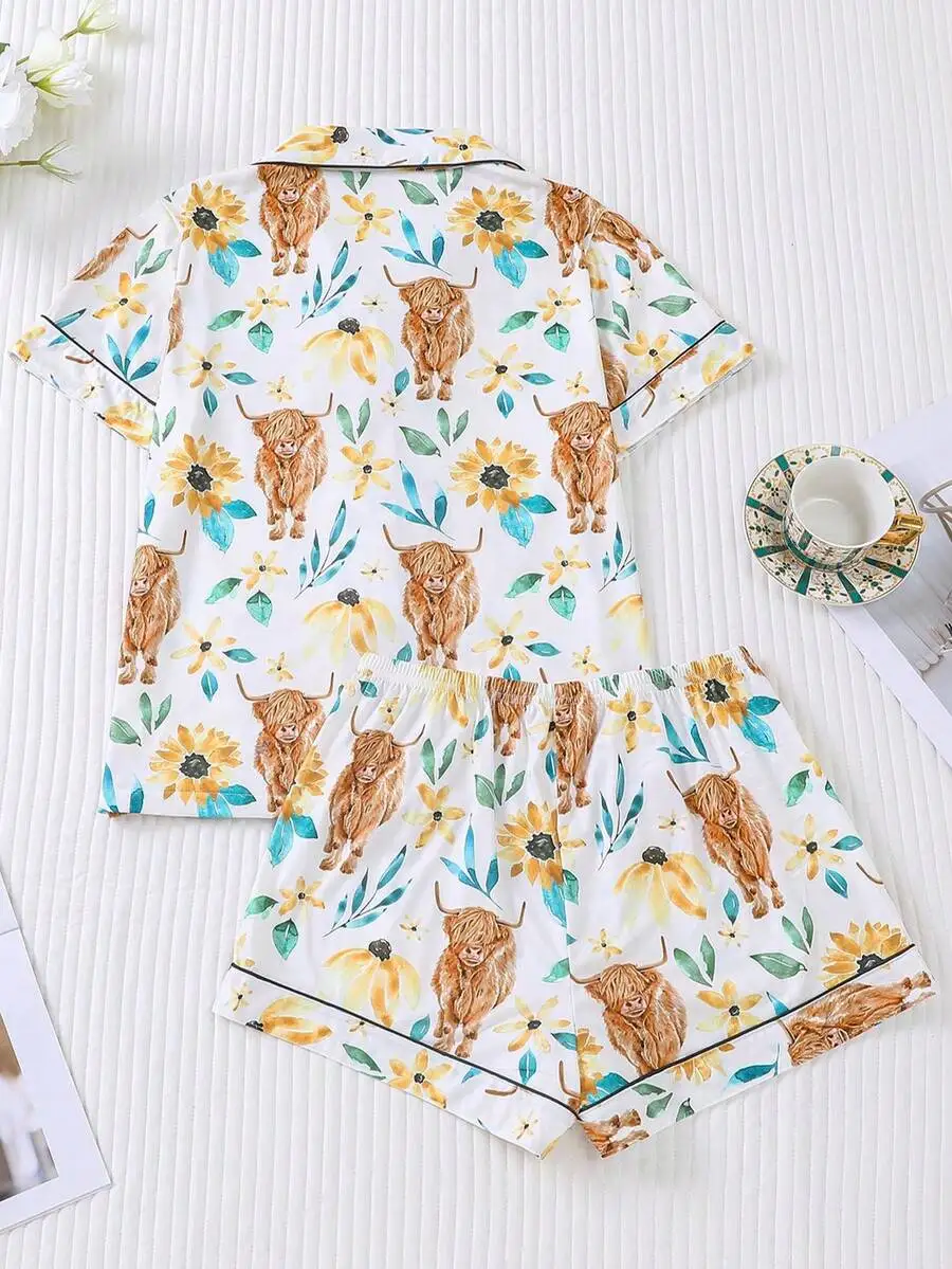 

2pcs Women Highland Cow Floral Print Pajama Set Short Sleeve Collared Top Elastic Waist Shorts