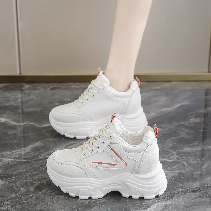Comemore 2024 nuove scarpe da ginnastica alte con plateau da donna moda femminile Basket con zeppa scarpe sportive con tacco alto per Sneaker da