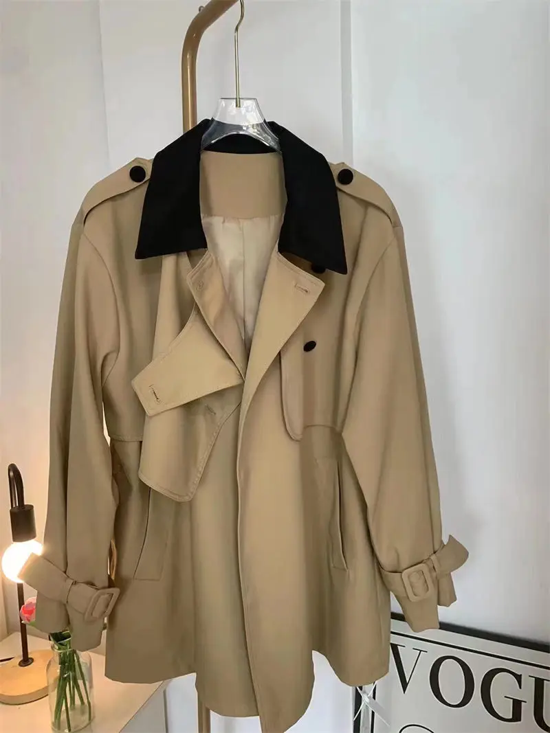 

Contrasting Color Design Windbreaker For Women Spring Autumn 2023. New Fake Two Pieces Of British Style Short Trench Coat Z2390