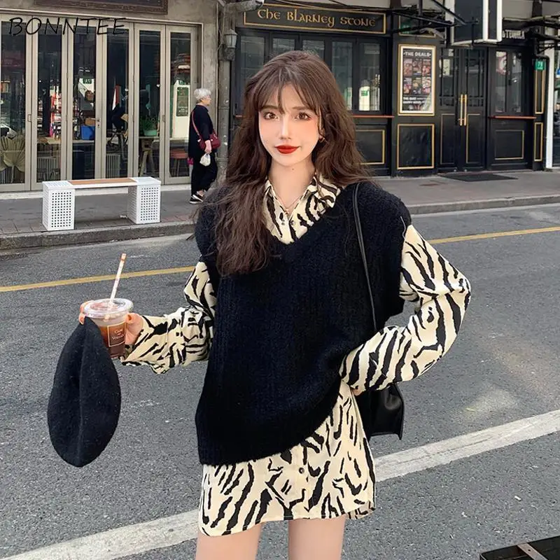 Sets Women Outfits Black Knitting V-Neck Warm Vest and Leopard Fashion Leisure Popular Shirts Korean Style Design Baggy 2 Piece