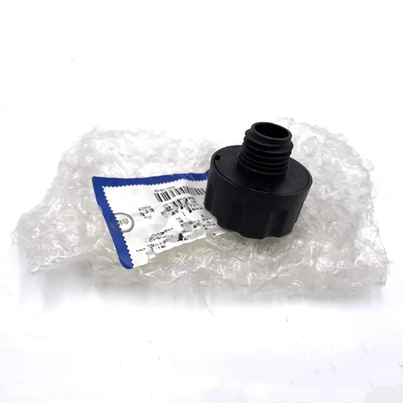 

24222255 Suitable for GM Cavalier Malibu Cobalt Spark Impala Sonic Hatchback Trax Grand Am G5 Regal Transmission Refueling Cover