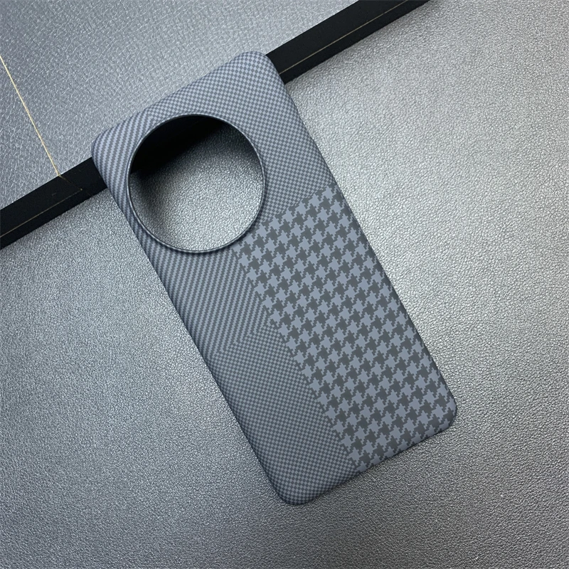 حافظة لهاتف Oneplus 12 13 ACE 2 3 5 Pro من ألياف الكربون الأصلية حافظة رفيعة للغاية غطاء مغناطيسي خفيف الوزن متين وقوي XKRQNQG