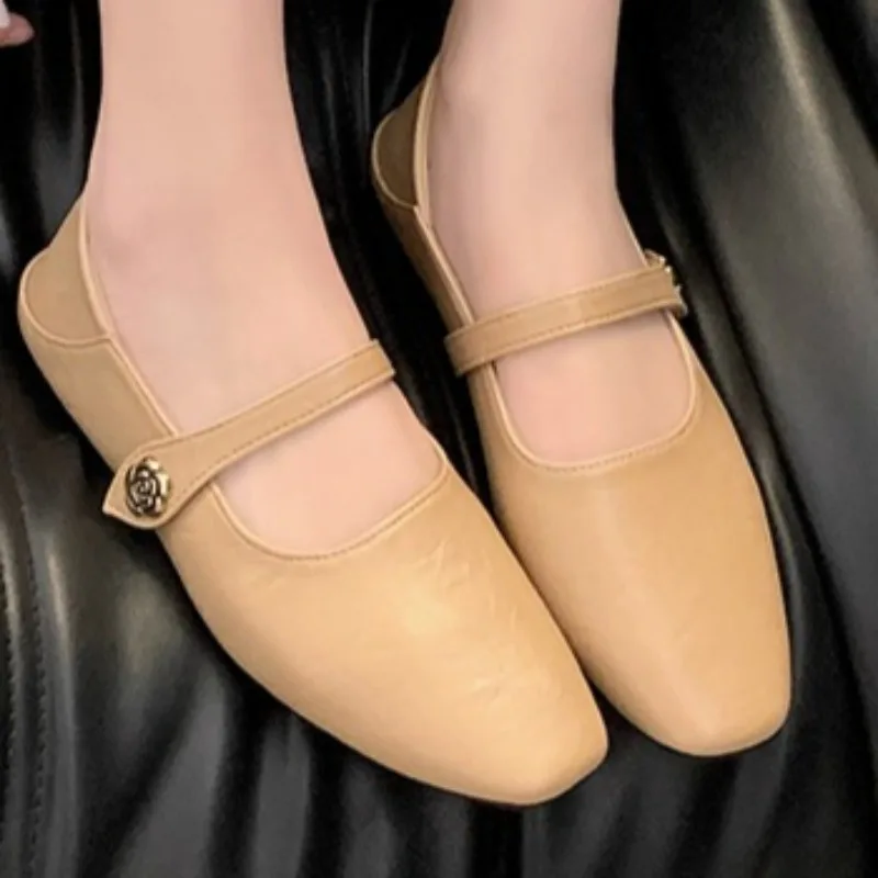 2025 primavera de las mujeres nuevo Sexy puntiagudo diseñador mocasines planos antideslizantes Casual cómodo boca baja plana antideslizante zapatos bajos