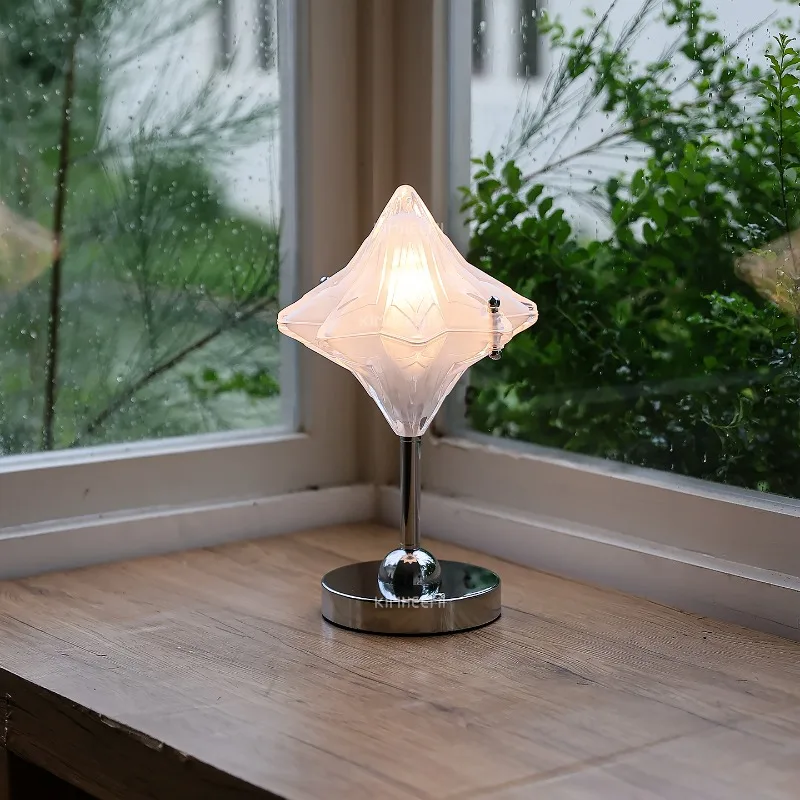 Bauhaus Retro Star Desk Lamp Nordic Designer Creative Room Decoration Study Desk Bedroom Bedhead Glass Atmosphere Night Light