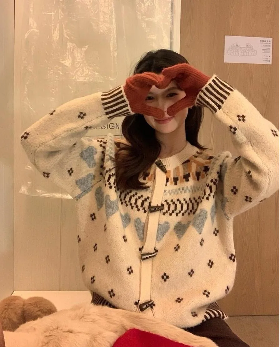 Vintage Preppy Style Horn Button Jacquard Sweater Jacket Women Heart Print O Neck Long Sleeve Loose Cardigan Korean Knitted Tops