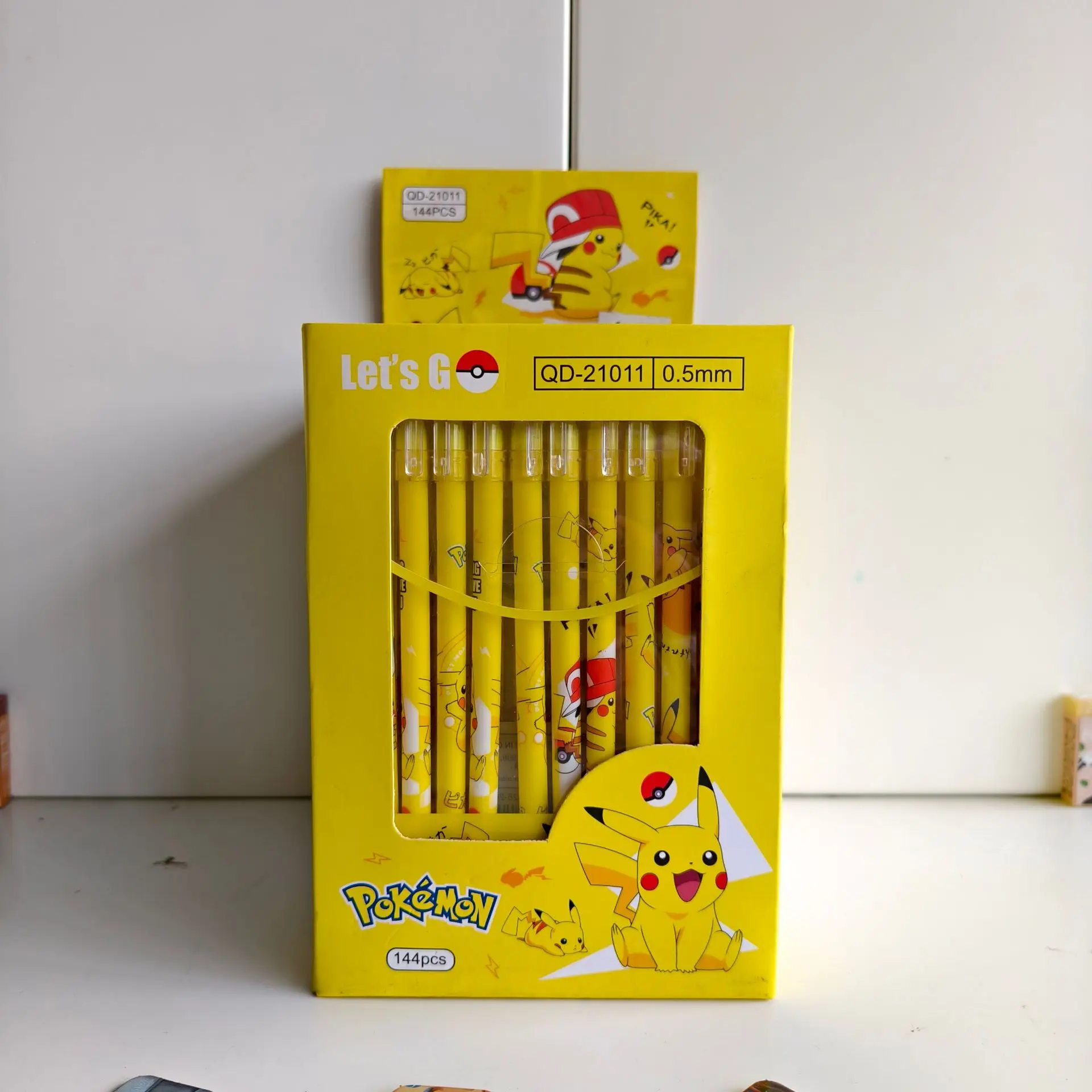 

12Pcs Pokemon Pikachu Erasable Gel Pen Set, 0.5mm Cute Anime School Office Supplies for Kids Students Birthday Gifts
