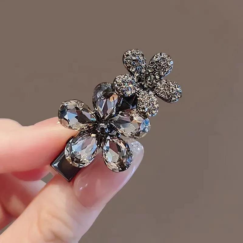 Koreanischen Stil Schwarz Kristall Blume Haarnadel High-end-Frauen Bang Seite Clip Temperament Legierung Entenschnabel Clip Mode Haar zubehör