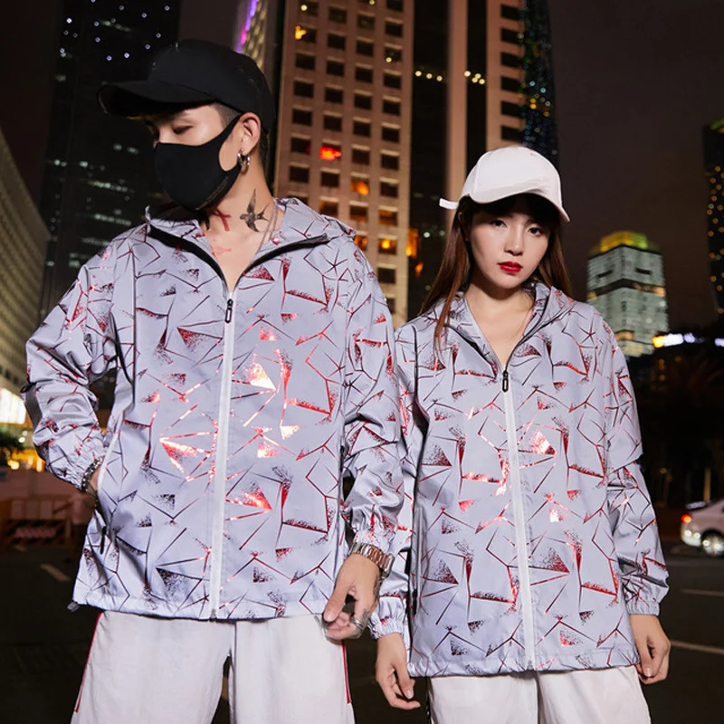 

2021 New Men Jacket Casual Hip Hop Windbreaker Reflective Jackets Men And Women Lovers Coat Hooded Fluorescent Couple Clothing