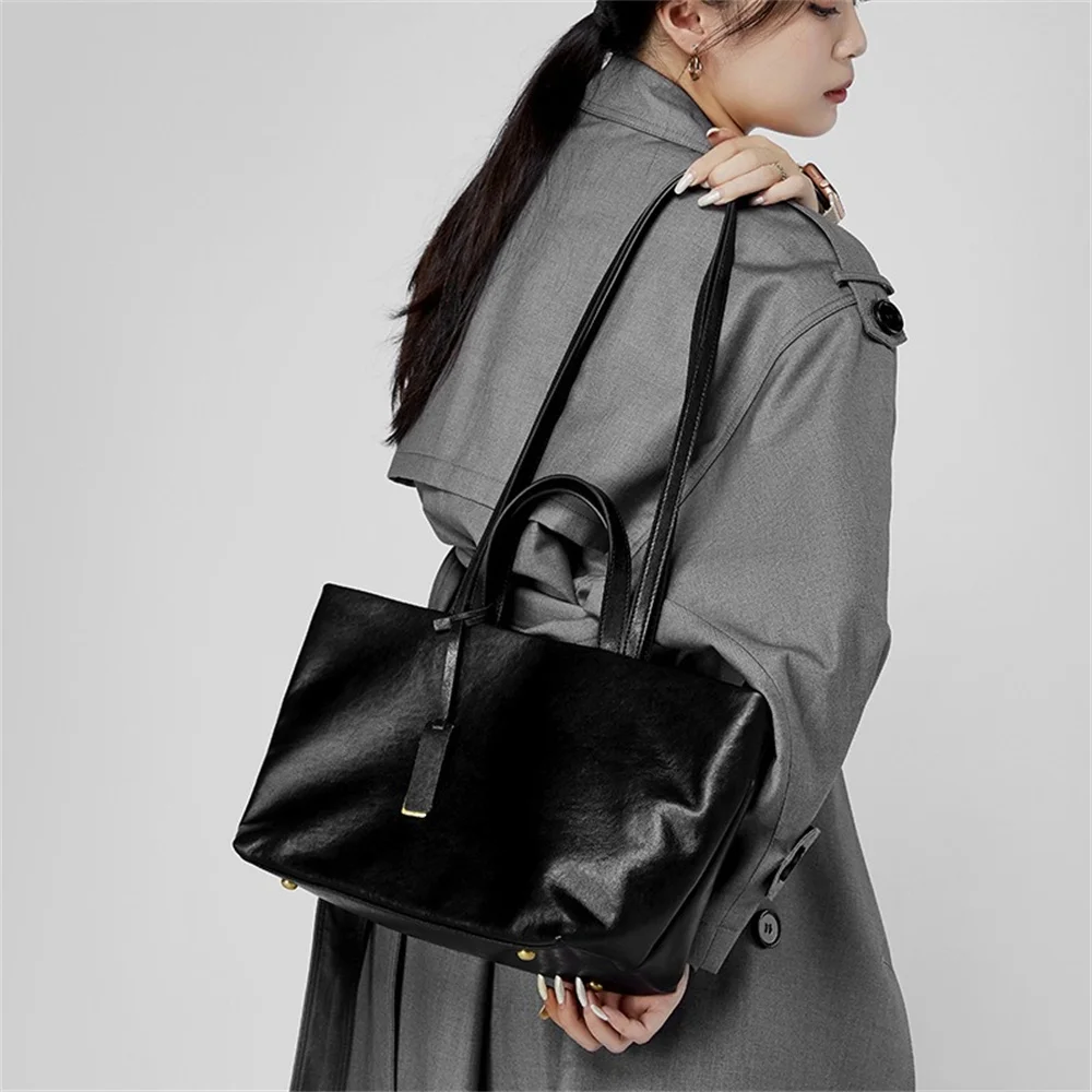 Borse in pelle con strato di testa da donna Borsa tote di design di lusso per stile quotidiano Borsa a tracolla alla moda di grande capacità per donna