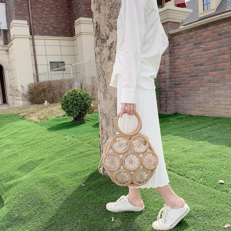 Summer Retro Pastoral Rattan Small Round Bag Fasjopm Style Beach Bag Handbag Casual Circle Top-handle Bag Purse Totes