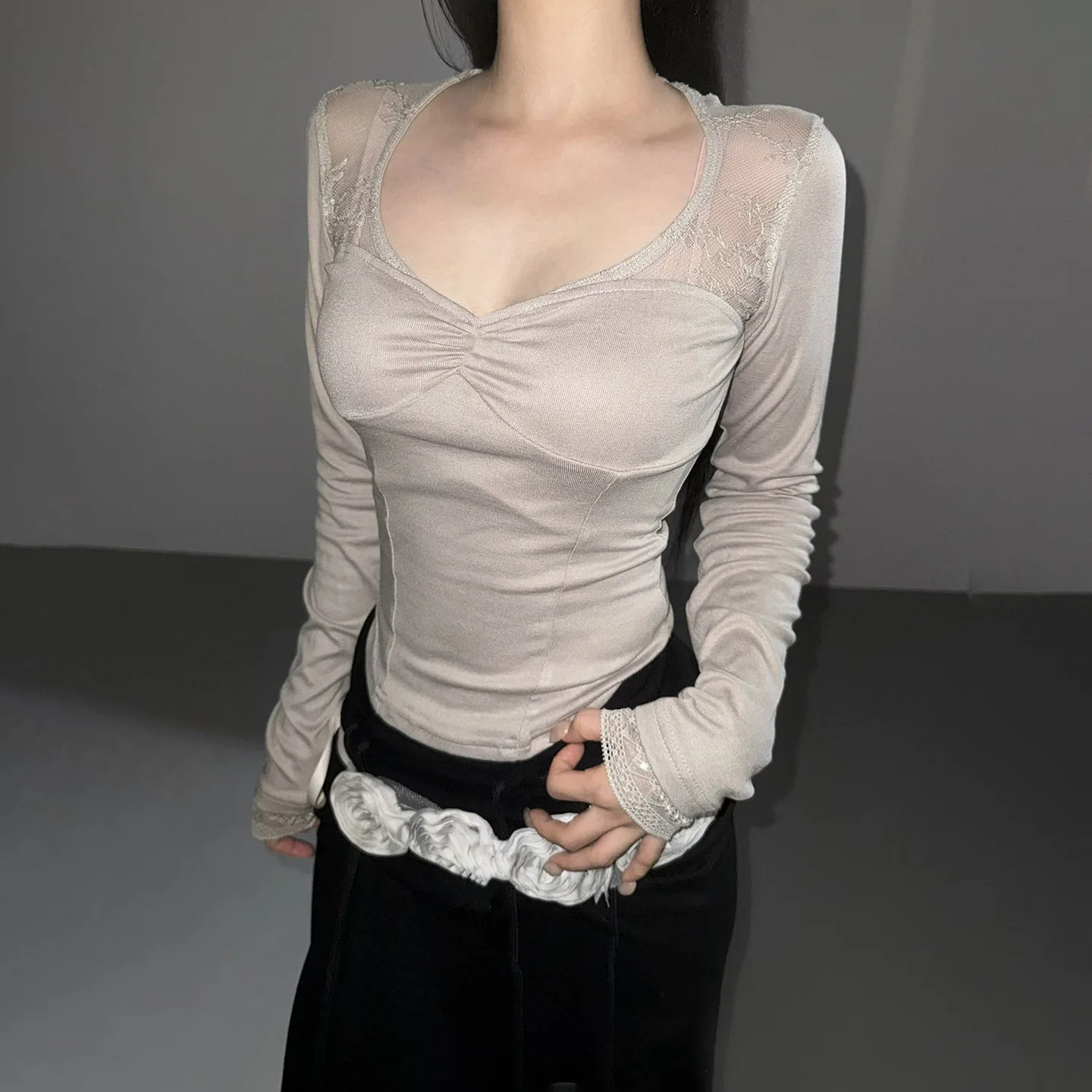 

Sweet & Seductive Lace Patchwork Sweetheart Neck Slim Fit T-shirt Low Cut Ruched Long Sleeve Base Top for E girls