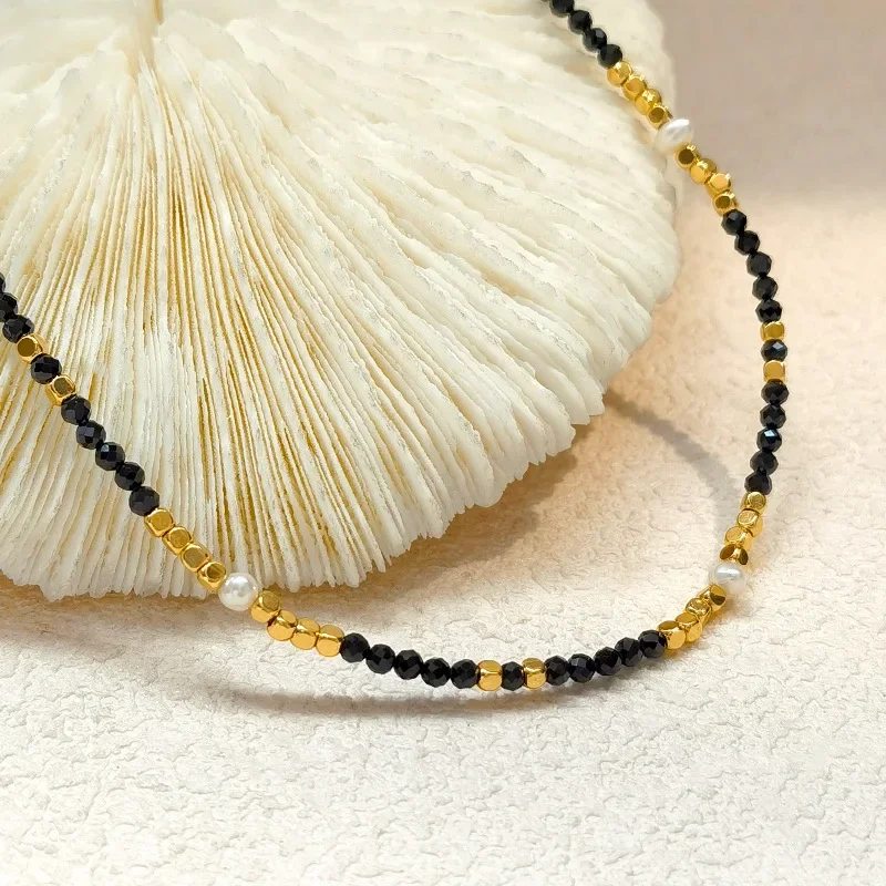 Retro Jewelry One Layer Vintage Temperament Gold Color Black Bead Necklace For Women Girl Hot Sale Accessories Dropshipping