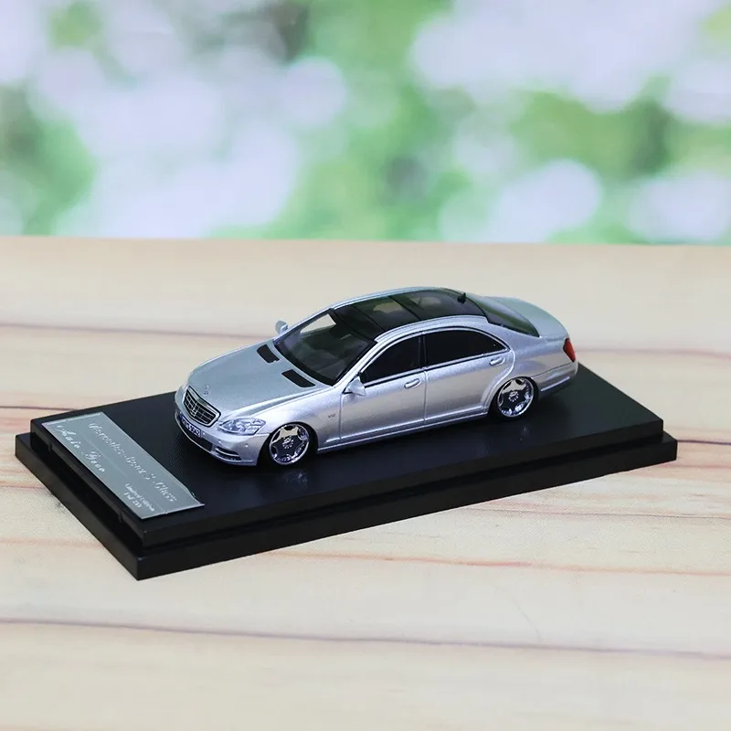 1:64 Scale S-Class S600L Alloy Car Model Collection Ornaments