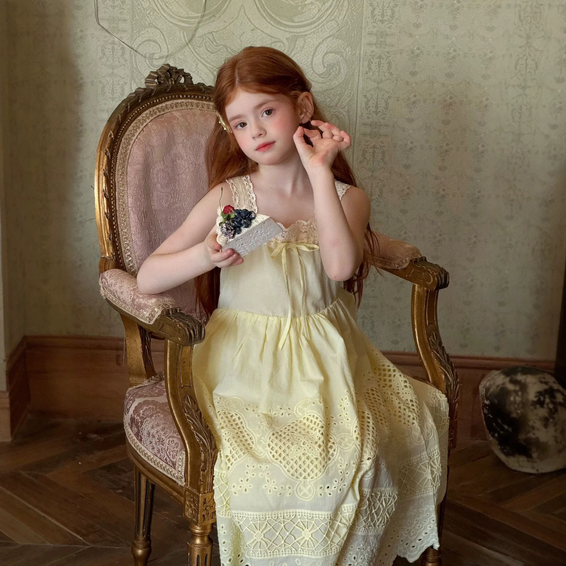 2026 summer new Korean children's lace dress girls' stylish countryside embroidery dress