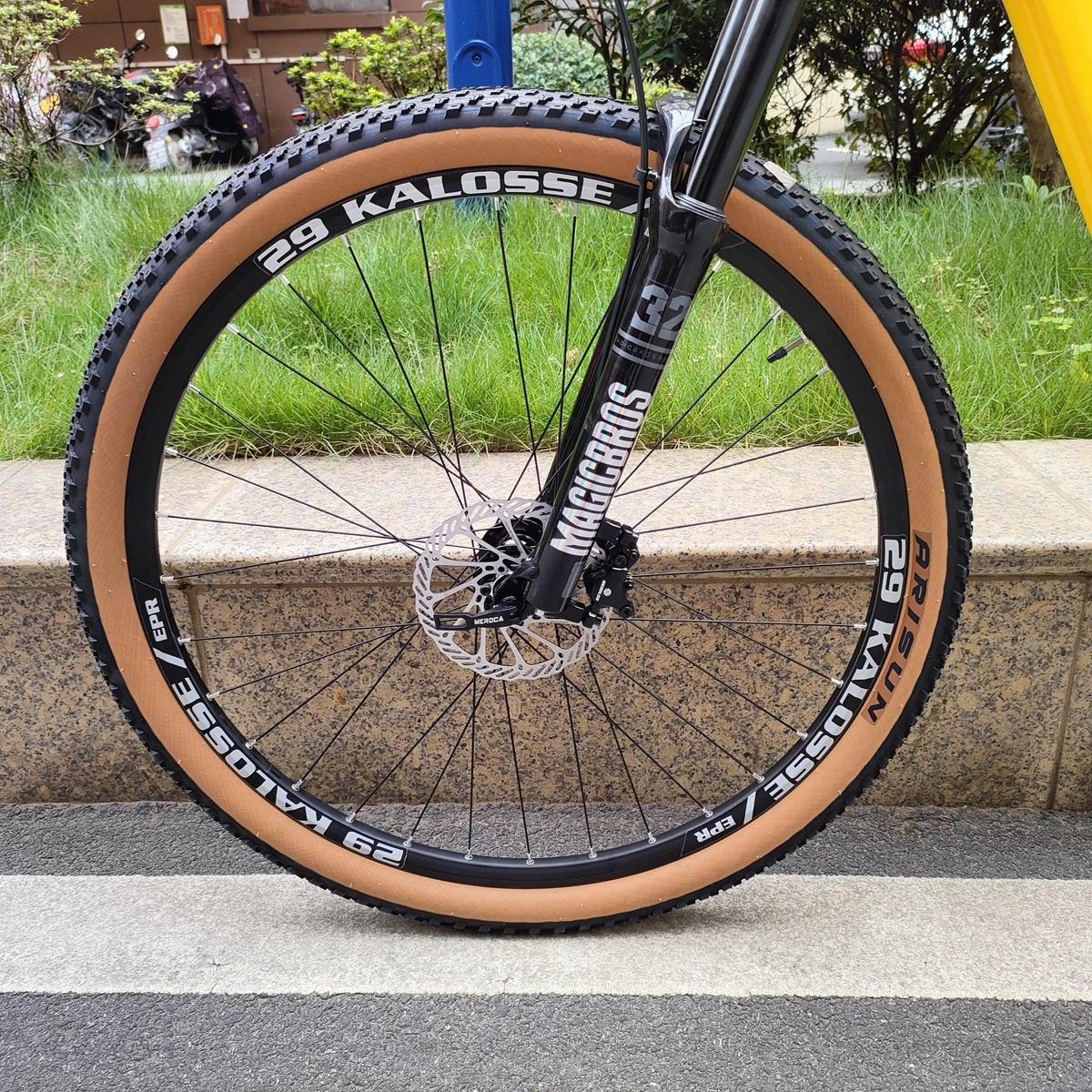 Kalosse 10 lagers 29x18 inch h - Hydraulic Suspension Fork 11 Inch recensie en prijs