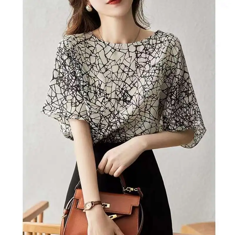 

Lotus Le SVE Chiffon irt Women's Summer New Sle round Ne ort Sve Polyester Fiber round Ne Design Spring Autumn
