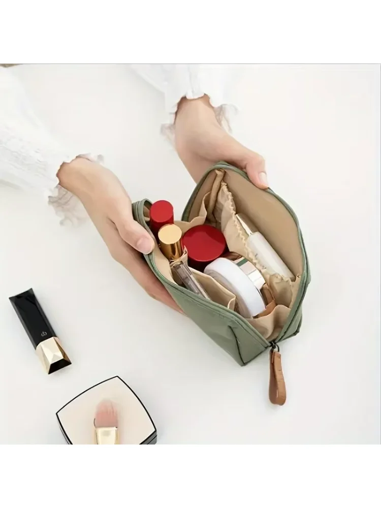 Leisure Large Capacity Toiletry Bag and Makeup Bag, Ultra Light Daily Matching, Multifunctional Travel Accessories