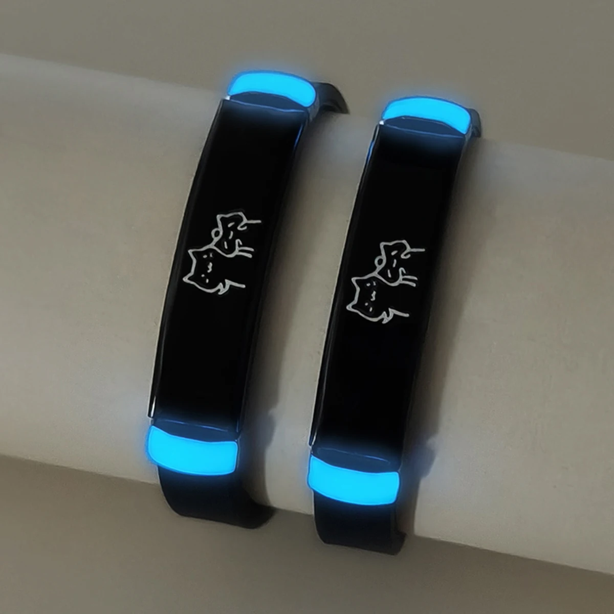 قطعتان/مجموعة من أساور المعصم المزدوجة المضيئة اللطيفة والمتوهجة كهدية للمهرجان #4