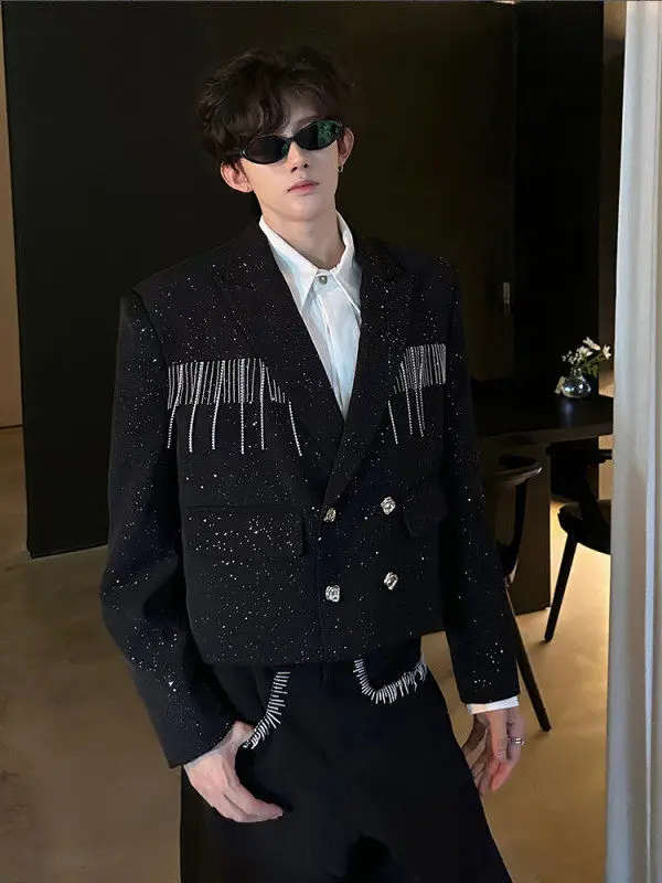 

Мужской пиджак с богатой отделкой, золотым тиснением, металлической цепочкой и бахромой, модный повседневный, приталенный крой, из полиэфирного волокна