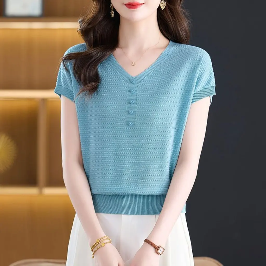

Hong 3570 Women's Summer Style Large Size Short-Sleeved Ice Silk Knitwear Top Western Loose Fit Thin Outer Wear