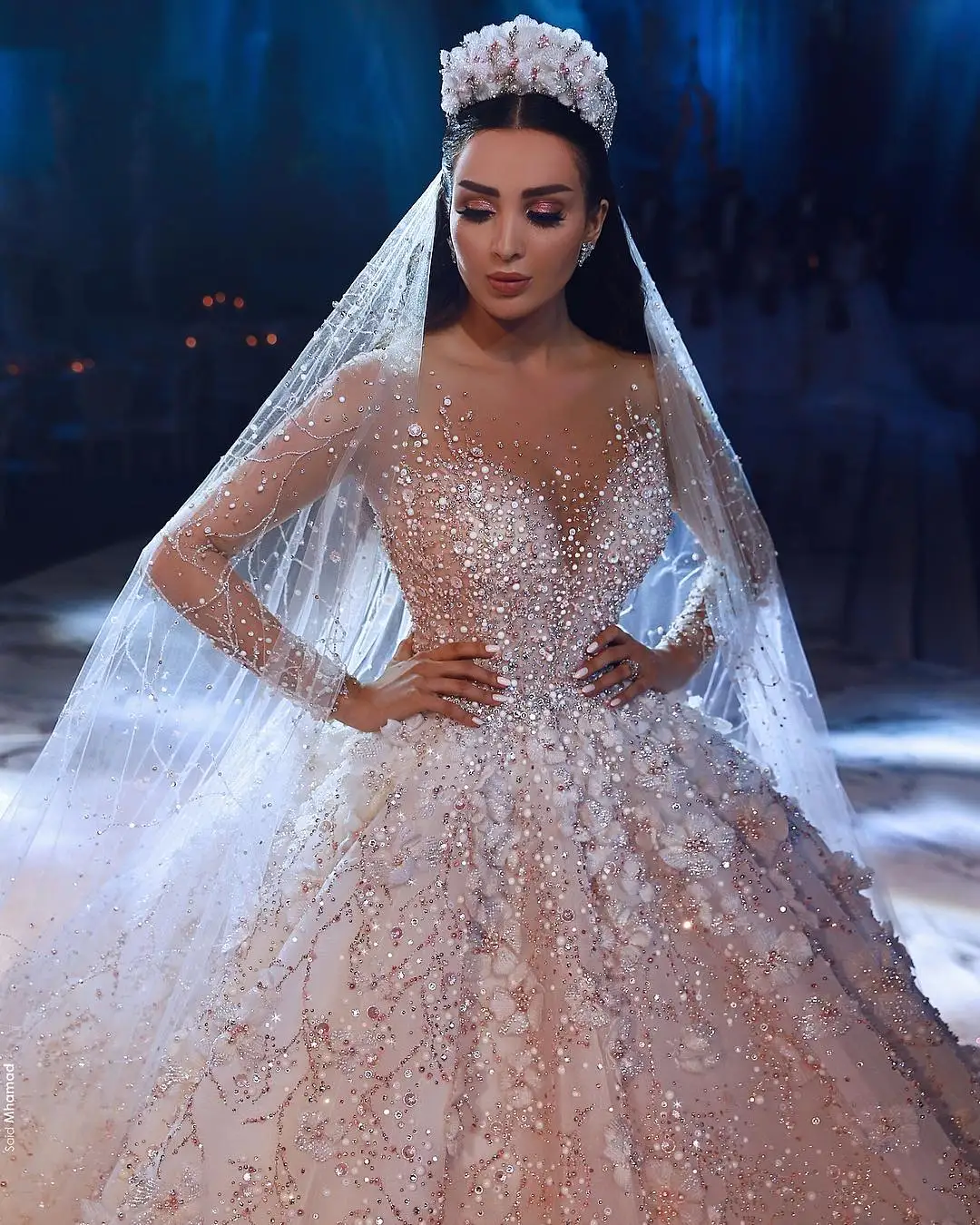 Luxury Sequin Crystal Long Sleeve Wedding Dress Ball Gown Sparkly Beading Appliques Dubai Bridal Gows Court Train Vestidos Novia