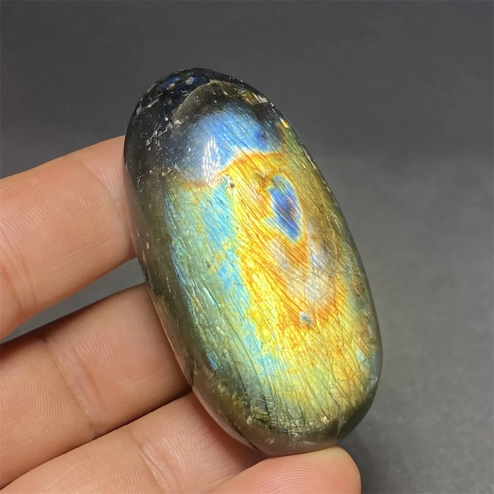 Natural Polished Labradorite Palm To Play Meditation Chakra Massage Gemstone Home Decor Gift