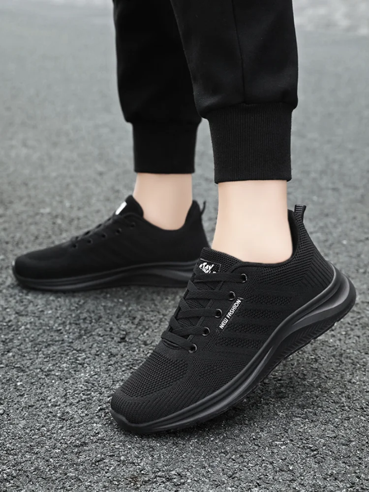 Women & Men's Spring New Arrival Breathable Minimalist All Black Knitted Shoes Lightweight Athletic Casual Couple Style Sneakers