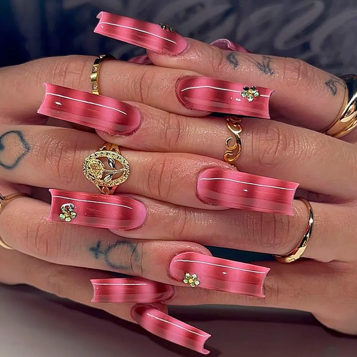 

24Pcs Long Square Head Nails Set Press on Red Wavy Stripe Wearable Fake Nails with Rhinestone Design Full Cover False Nails Tips