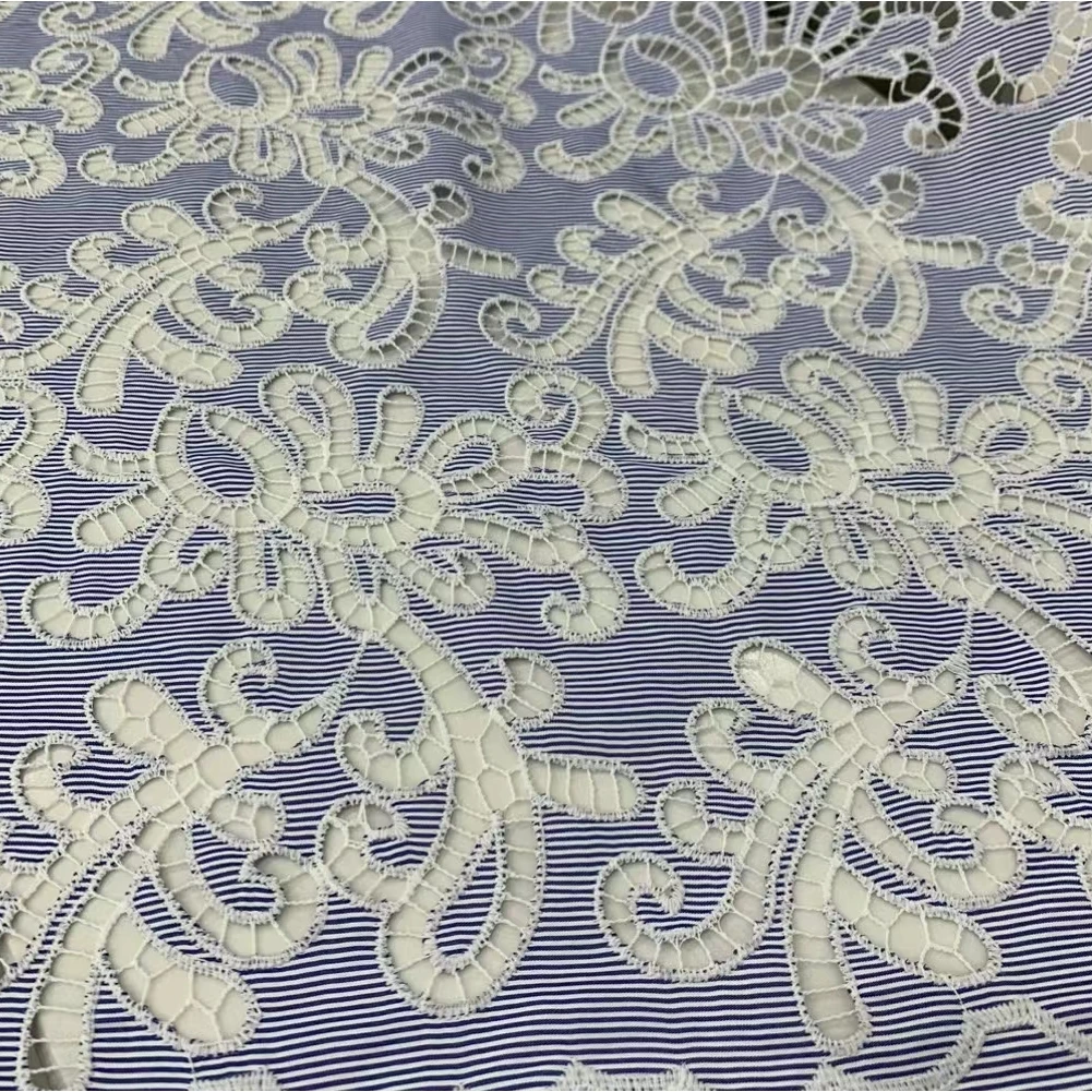 女性用の刺繍入りコットンドレス,刺繍入りレース生地,ポリエステル,スカート,衣類,DIY, 2ヤード,新しいデザイン