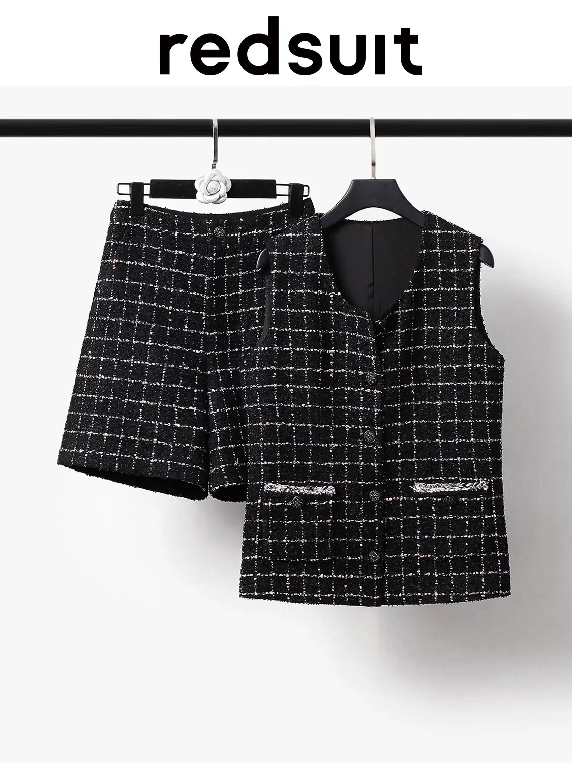 Nuevo conjunto elegante y a la moda de chaleco rosa y negro con estampado de pata de gallo y pantalones cortos minimalistas