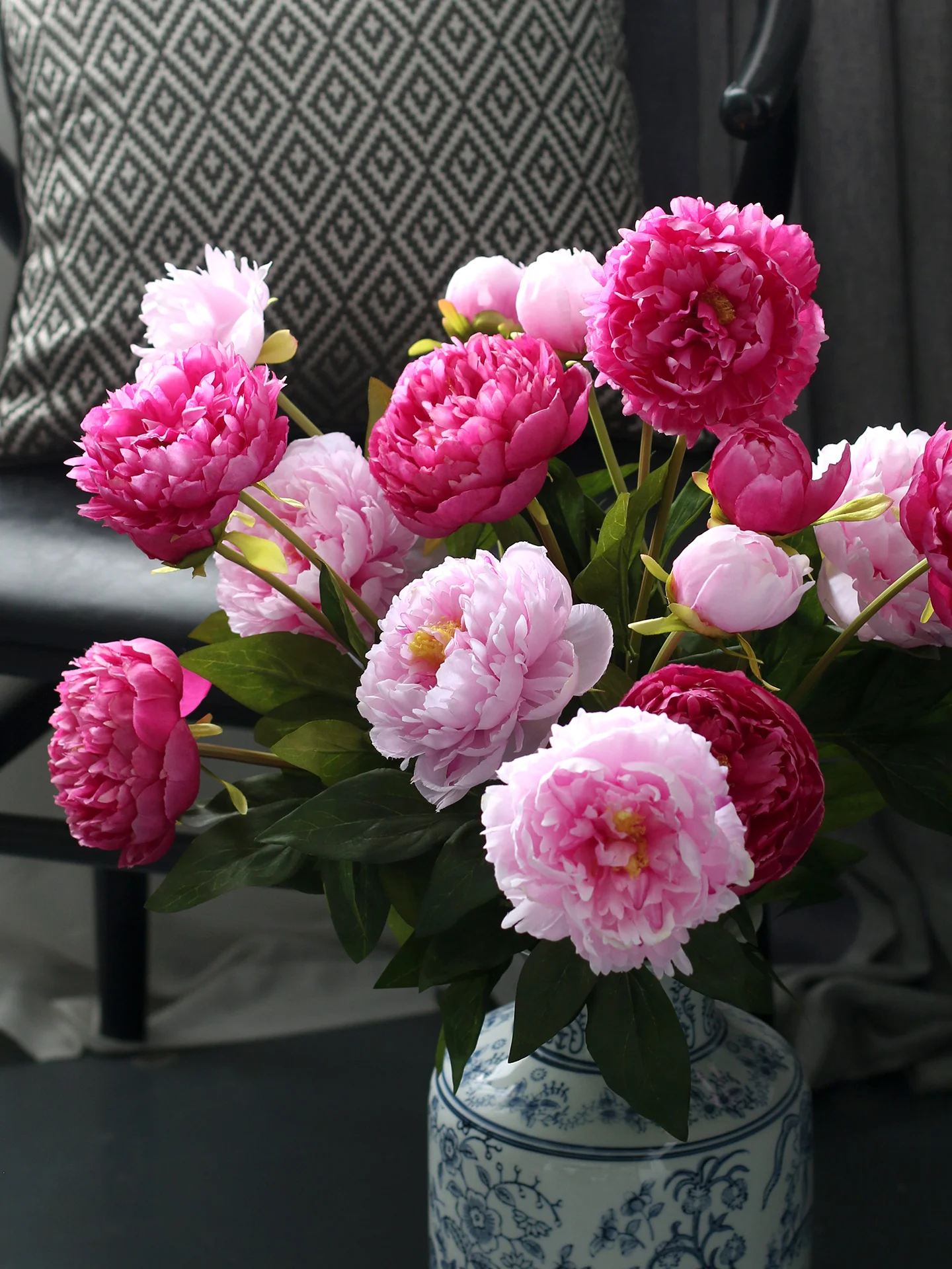 

Искусственные пионы в новом китайском стиле для декора гостиной и прихожей, шелковые цветочные композиции, реалистичный букет, розовый, имитация