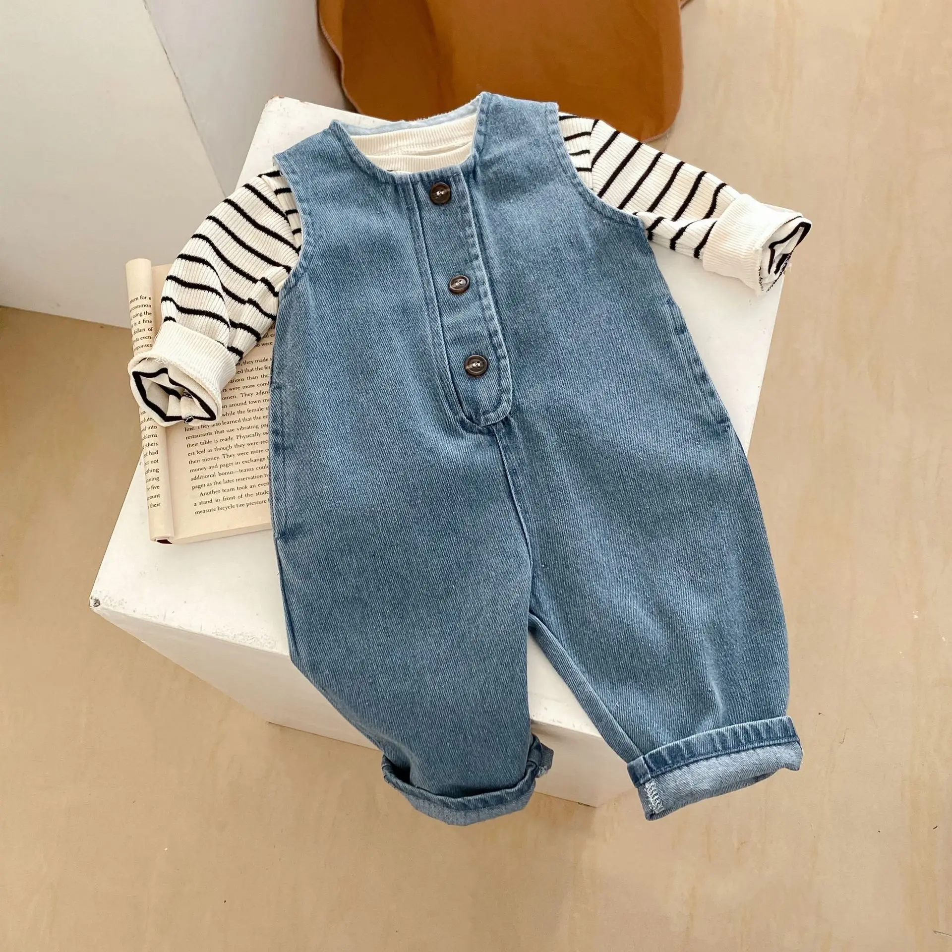 2024 Spring New Baby Denim Romper Set Infant Boy Girl Sleeveless Jumpsuit + Striped Tops 2pcs Suit Toddler Overalls Outfits