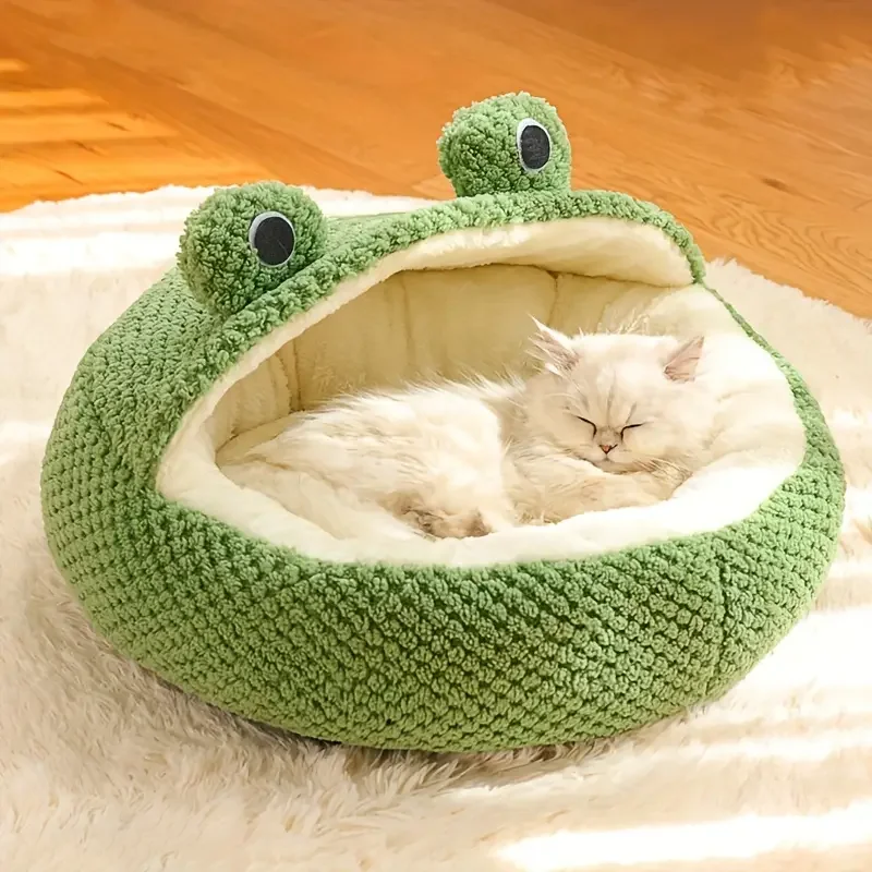 Green Cartoon Frog Type Semi-Enclosed Cat Nest