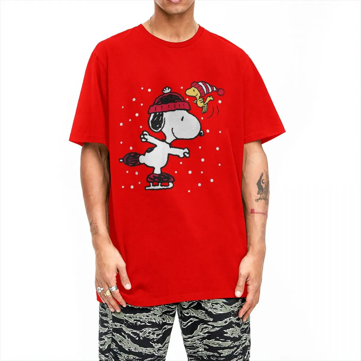 Men T-Shirts Peanuts Snoopy And Woodstock Skate Holiday Vintage Pure Cotton Tee Shirt Short Sleeve T Shirt O Neck Tops Plus Size