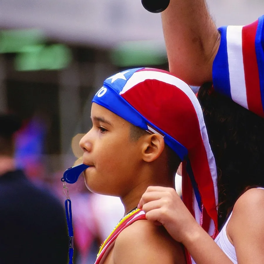 7 عبوات من صفارات المدربين مع صفارة رياضية بحبل صفارات صوتية واسعة وحكام للتدريب في صالات الألعاب الرياضية في حالات الطوارئ