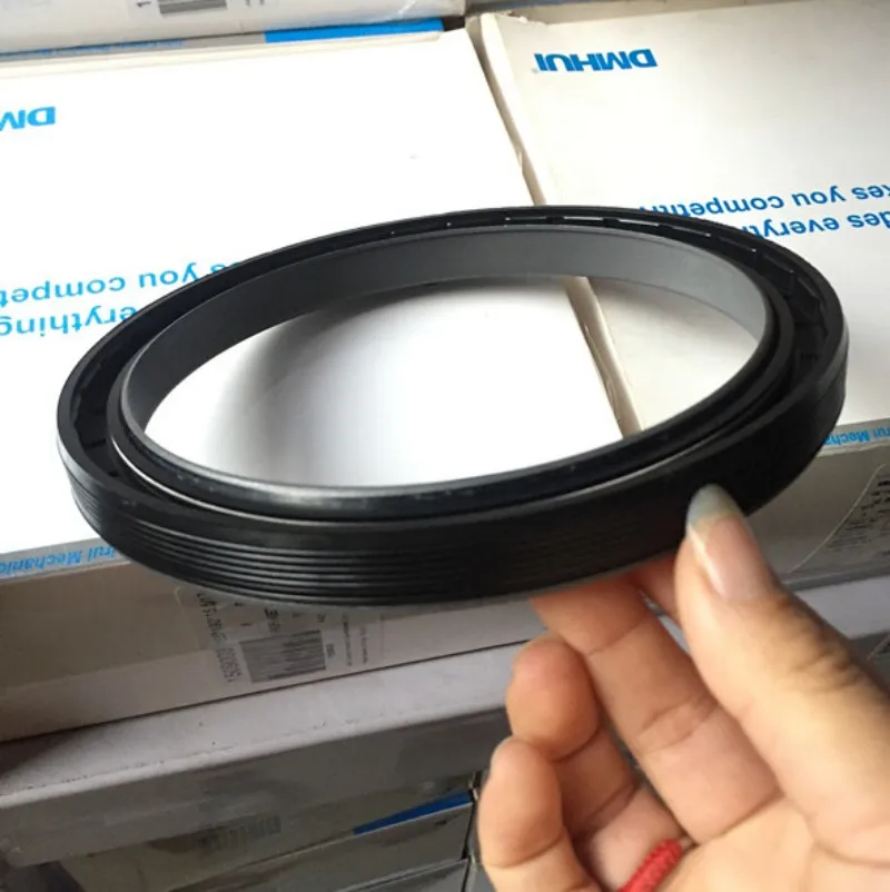 Tractor hub HEP9502 oil seal -136.8*165*13.5/14mm RWDR-KOMBI engineering agricultural machinery self rotating core seal