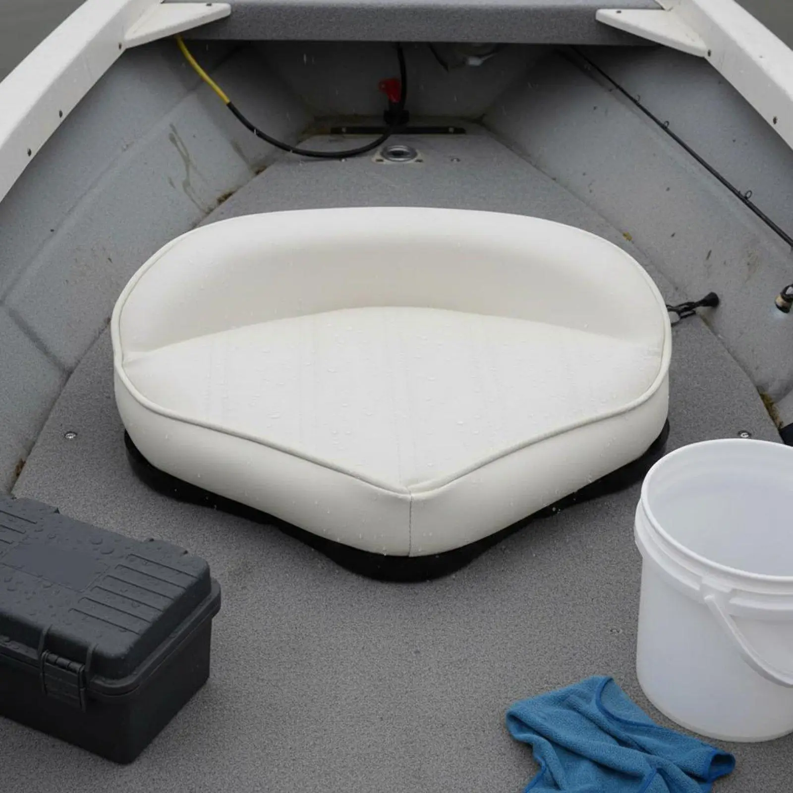 Triangular Marine Seating Unit Comfort Cushion Compact Boat Seat for Fishing and Angling on Sea Trips